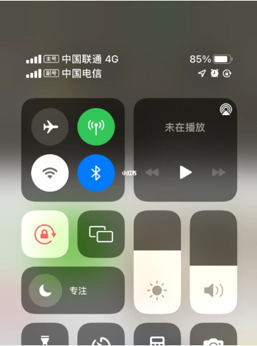 鄢陵苹果手机维修分享iPhone双卡信号解决办法 